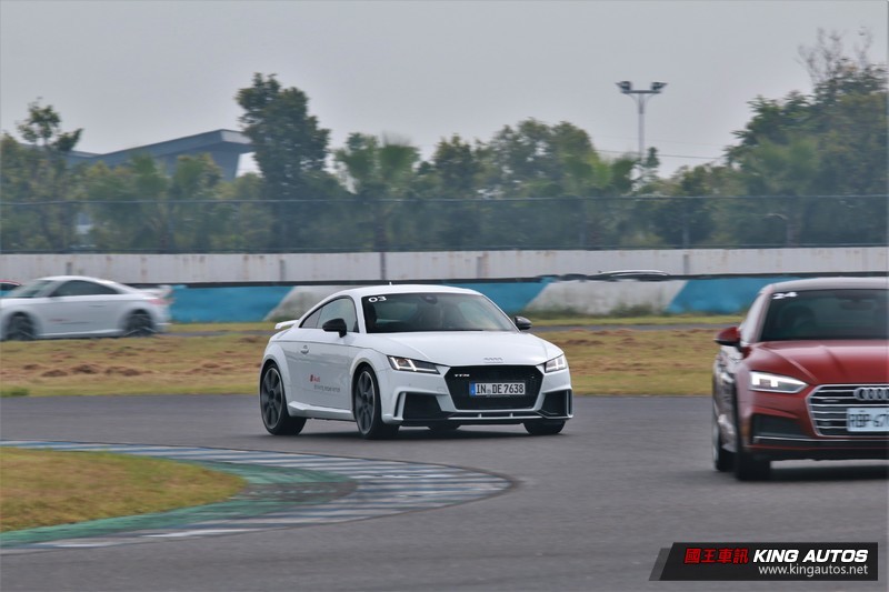 操駕技術升等之道 《Audi Driving Experience 2017》賽道體驗 操駕技術升等之道 《Audi Driving Experience 2017》賽道體驗