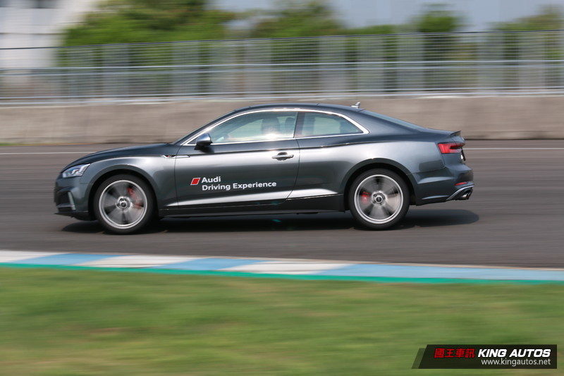 操駕技術升等之道 《Audi Driving Experience 2017》賽道體驗 操駕技術升等之道 《Audi Driving Experience 2017》賽道體驗