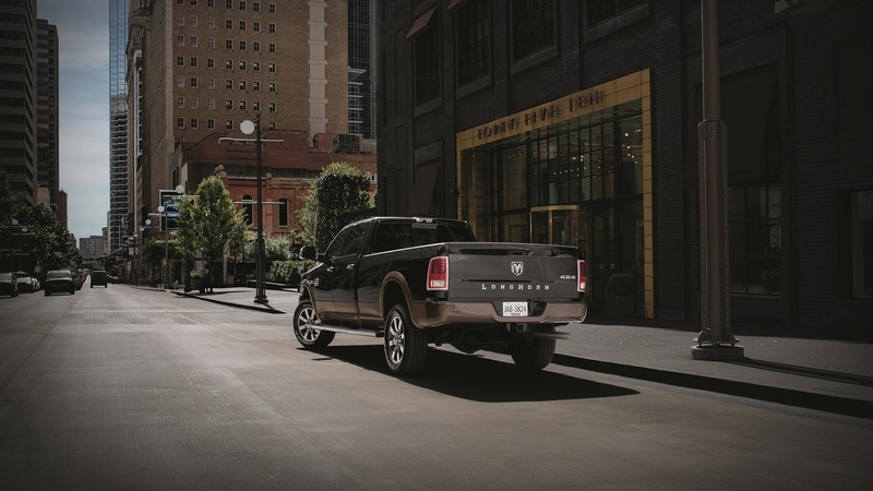 《Ram Laramie Longhorn Southfork Edition》豪華內在新境界 《Ram Laramie Longhorn Southfork Edition》豪華內在新境界
