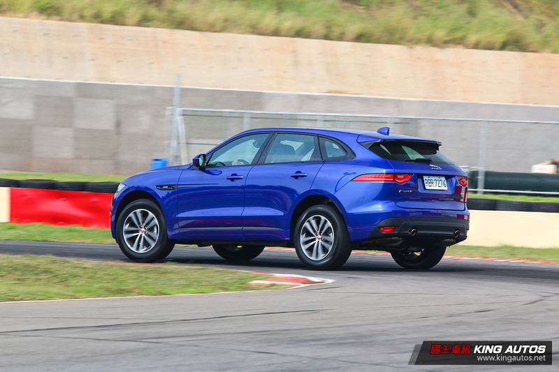 減重更靈巧─《Jaguar F-Pace R-Sport 25t RWD》麗寶卡丁車場淺嘗試駕 減重更靈巧─《Jaguar F-Pace R-Sport 25t RWD》麗寶卡丁車場淺嘗試駕