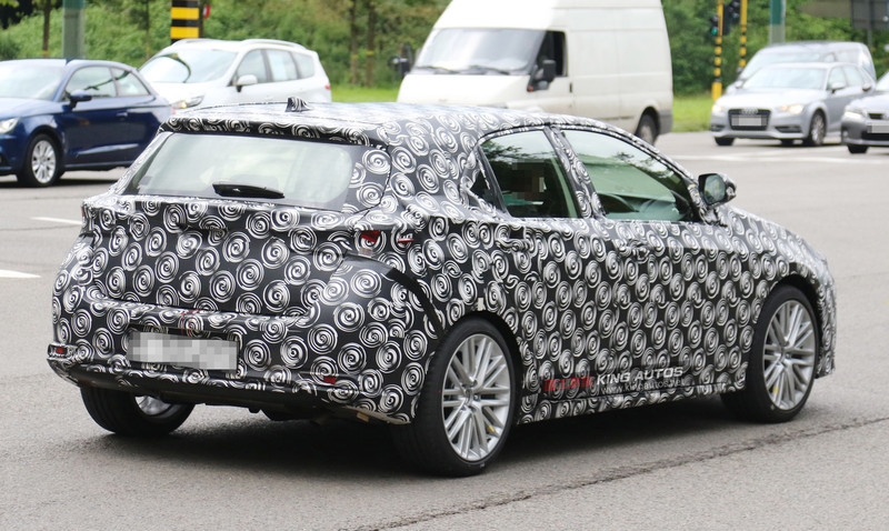 神車的動感掀背兄弟 新世代《Toyota Auris》預想圖展現油電鋼砲氣勢 神車的動感掀背兄弟 新世代《Toyota Auris》預想圖展現油電鋼砲氣勢