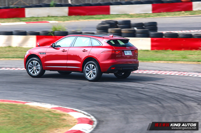 減重更靈巧─《Jaguar F-Pace R-Sport 25t RWD》麗寶卡丁車場淺嘗試駕 減重更靈巧─《Jaguar F-Pace R-Sport 25t RWD》麗寶卡丁車場淺嘗試駕