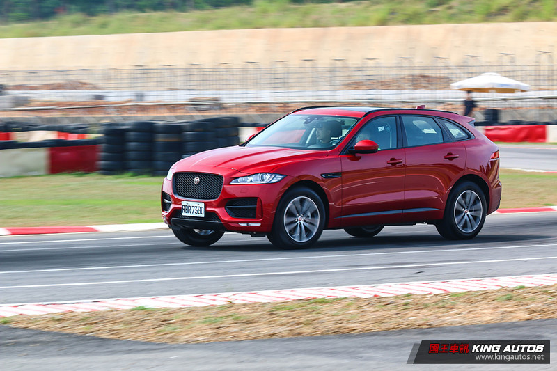 減重更靈巧─《Jaguar F-Pace R-Sport 25t RWD》麗寶卡丁車場淺嘗試駕 減重更靈巧─《Jaguar F-Pace R-Sport 25t RWD》麗寶卡丁車場淺嘗試駕