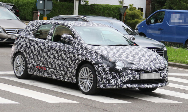神車的動感掀背兄弟 新世代《Toyota Auris》預想圖展現油電鋼砲氣勢 神車的動感掀背兄弟 新世代《Toyota Auris》預想圖展現油電鋼砲氣勢