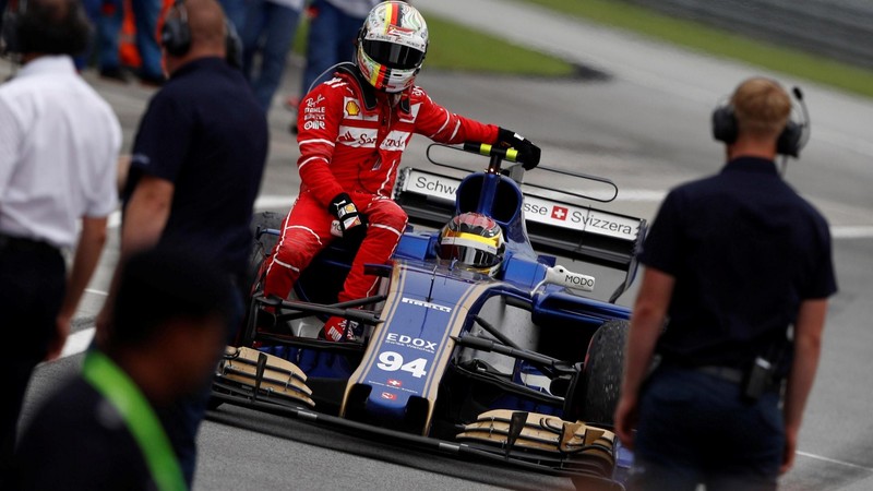 2017 F1馬來西亞站:Red Bull小將奪勝 Kimi未跑即退賽 2017 F1馬來西亞站:Red Bull小將奪勝 Kimi未跑即退賽