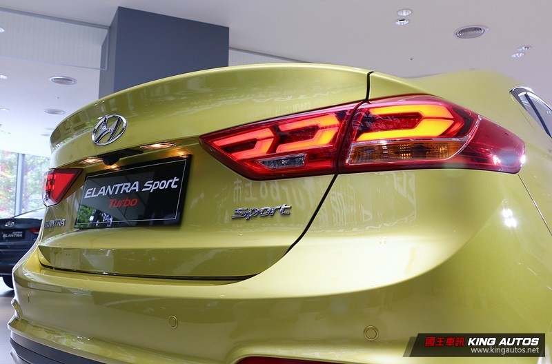 韓系性能房車終登場 《Hyundai Elantra Sport》臺灣109.9萬元正式發表 韓系性能房車終登場 《Hyundai Elantra Sport》臺灣109.9萬元正式發表