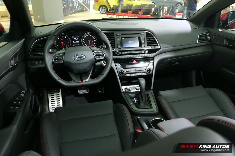 韓系性能房車終登場 《Hyundai Elantra Sport》臺灣109.9萬元正式發表 韓系性能房車終登場 《Hyundai Elantra Sport》臺灣109.9萬元正式發表