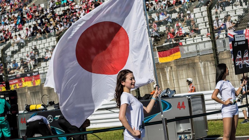 F1日本站:Red Bull全面進攻 Lewis Hamilton守住冠軍 F1日本站:Red Bull全面進攻 Lewis Hamilton守住冠軍