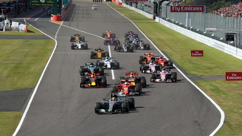 F1日本站:Red Bull全面進攻 Lewis Hamilton守住冠軍 F1日本站:Red Bull全面進攻 Lewis Hamilton守住冠軍