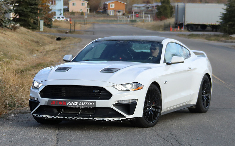 野馬專家再出手 Roush預告為小改《Ford Mustang》推出最新改裝套件 野馬專家再出手 Roush預告為小改《Ford Mustang》推出最新改裝套件