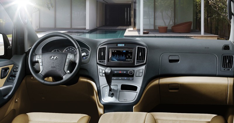 《Hyundai Grand Starex》歐風米色內裝版限量推出 售價下殺129.8萬元再享零利率 《Hyundai Grand Starex》歐風米色內裝版限量推出 售價下殺129.8萬元再享零利率