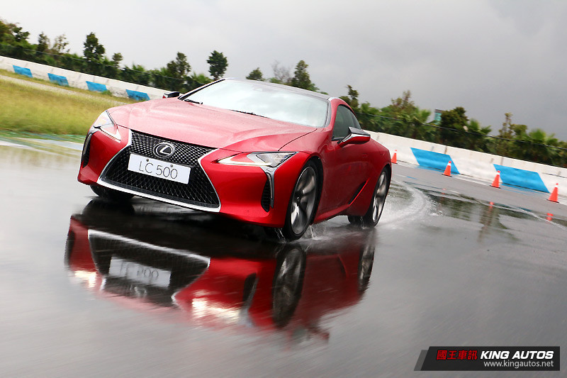 《Lexus》顧客滿意度奪冠 《J.D.Power》2017年臺灣豪華品牌顧客滿意度公布 《Lexus》顧客滿意度奪冠 《J.D.Power》2017年臺灣豪華品牌顧客滿意度公布