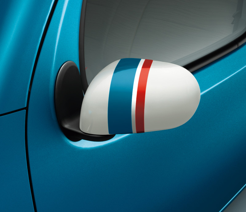 《Nissan Cube Deco Cube》日本限量繽紛新扮相 《Nissan Cube Deco Cube》日本限量繽紛新扮相