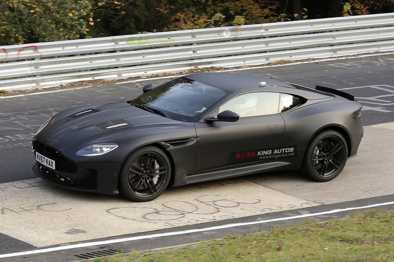新一代《Aston Martin Vanquish》現身紐柏林賽道 最快明年下旬發表 新一代《Aston Martin Vanquish》現身紐柏林賽道 最快明年下旬發表