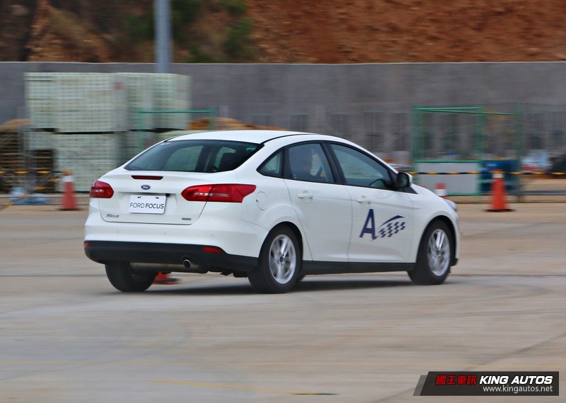 國產渦輪房車入替─《Ford Focus EcoBoost 180》四門版試駕報導 國產渦輪房車入替─《Ford Focus EcoBoost 180》四門版試駕報導