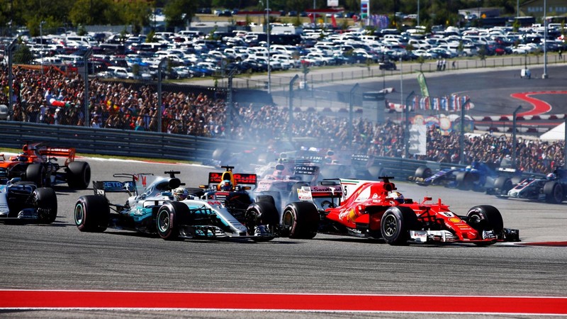 2017 F1美國站:Hamilton戰勝Vettel奪冠 Verstappen爭議超車遭判罰 2017 F1美國站:Hamilton戰勝Vettel奪冠 Verstappen爭議超車遭判罰