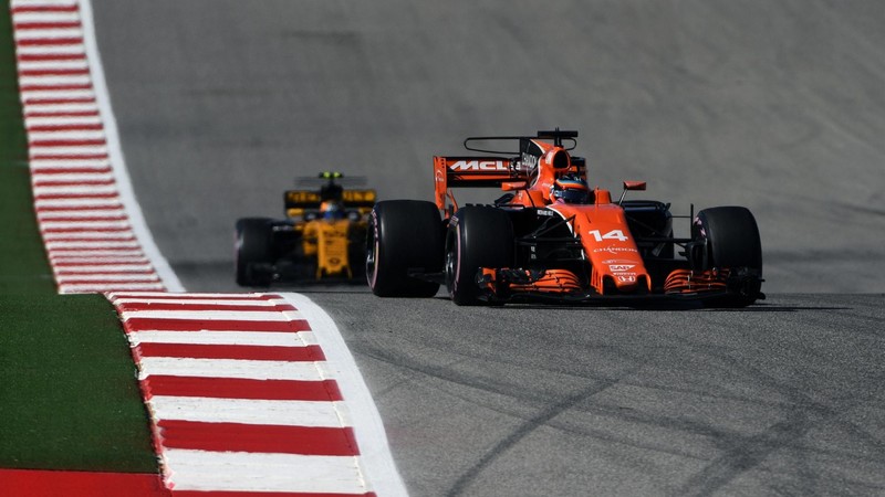 2017 F1美國站:Hamilton戰勝Vettel奪冠 Verstappen爭議超車遭判罰 2017 F1美國站:Hamilton戰勝Vettel奪冠 Verstappen爭議超車遭判罰
