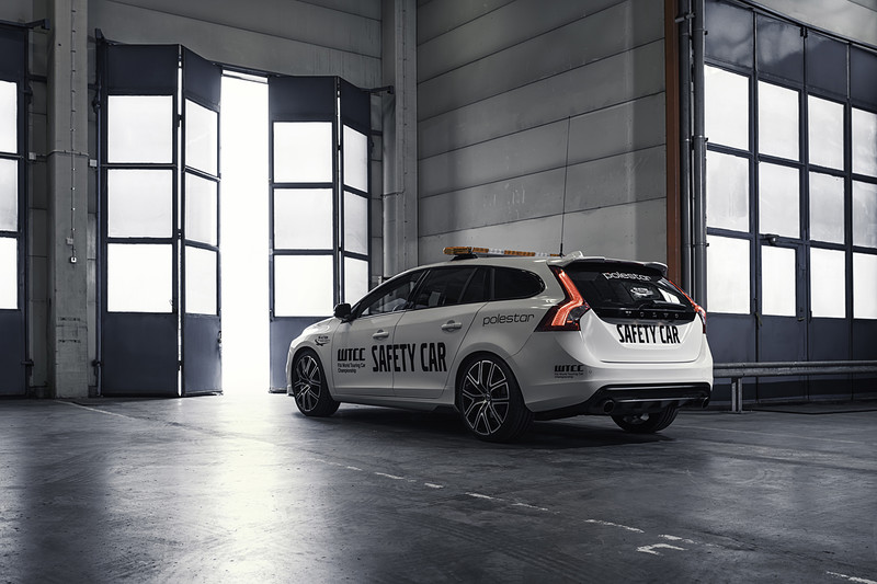 18年式《Volvo V60 Polestar WTCC Safety Car》登場 不僅安全還要更快 18年式《Volvo V60 Polestar WTCC Safety Car》登場 不僅安全還要更快