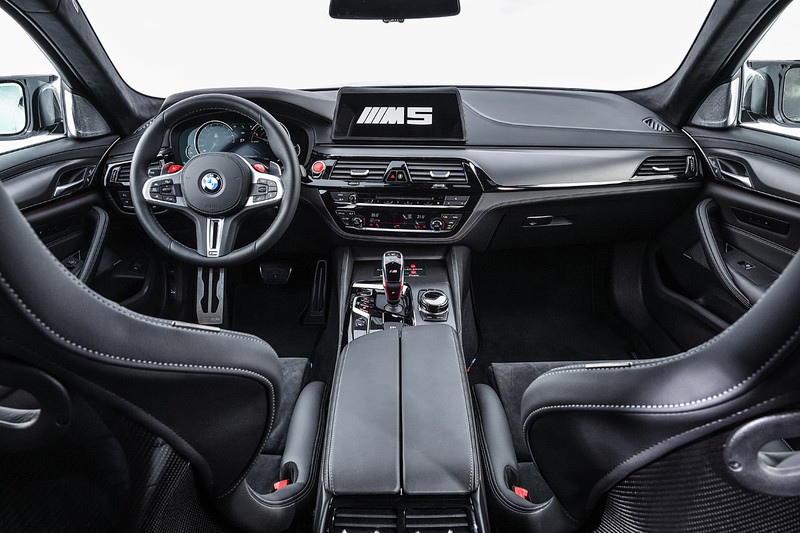 《BMW M5 MotoGP Safety Car》預約MotoGP閉幕站現身 《M Performance Parts》同步登場 《BMW M5 MotoGP Safety Car》預約MotoGP閉幕站現身 《M Performance Parts》同步登場