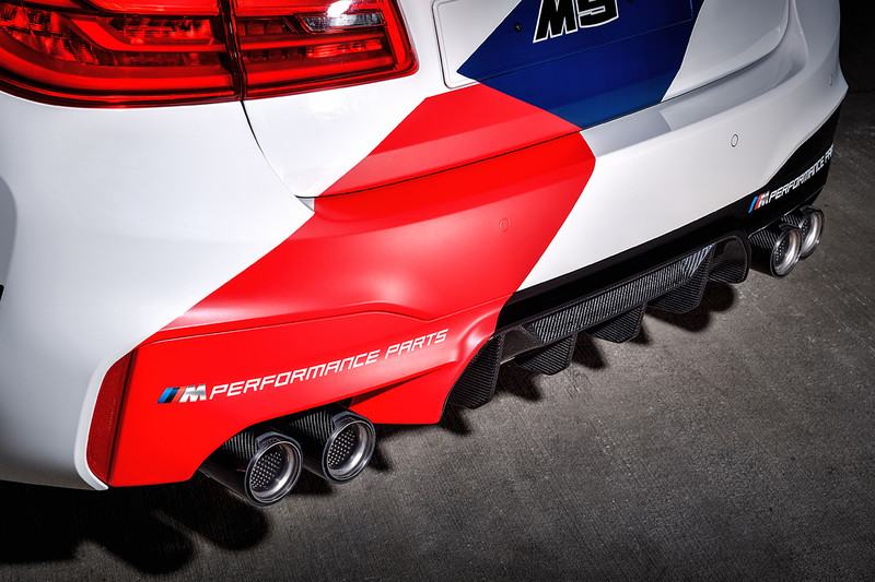 《BMW M5 MotoGP Safety Car》預約MotoGP閉幕站現身 《M Performance Parts》同步登場 《BMW M5 MotoGP Safety Car》預約MotoGP閉幕站現身 《M Performance Parts》同步登場
