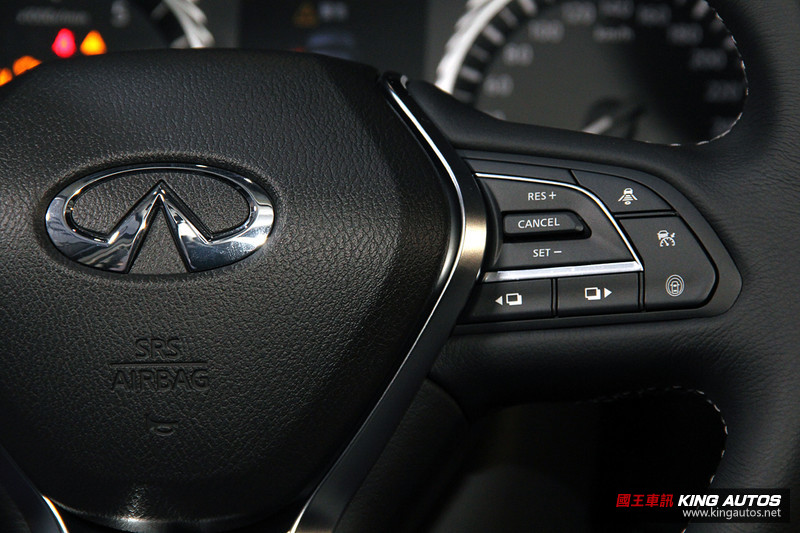 《Infiniti Q50》小改款登臺 雙動力3車型168.8萬元起上市開賣 《Infiniti Q50》小改款登臺 雙動力3車型168.8萬元起上市開賣
