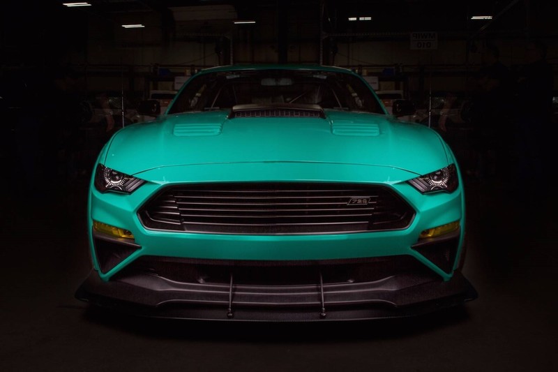 700匹《Roush 729 Mustang》美國改裝車展登場 向經典野馬致敬 700匹《Roush 729 Mustang》美國改裝車展登場 向經典野馬致敬