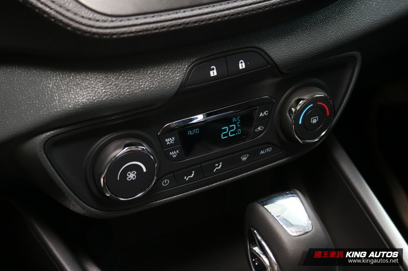 1.5升兩車型四氣囊起跳 《Ford Escort》58.8萬元起即日開放預售 1.5升兩車型四氣囊起跳 《Ford Escort》58.8萬元起即日開放預售