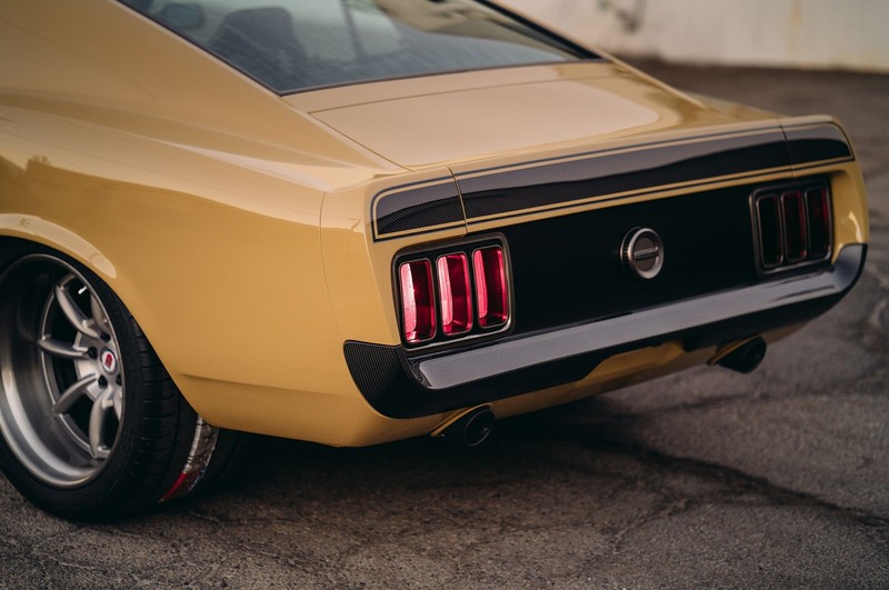 《SpeedKore》為小勞勃道尼客製專屬《Ford Mustang Boss 302》 《SpeedKore》為小勞勃道尼客製專屬《Ford Mustang Boss 302》