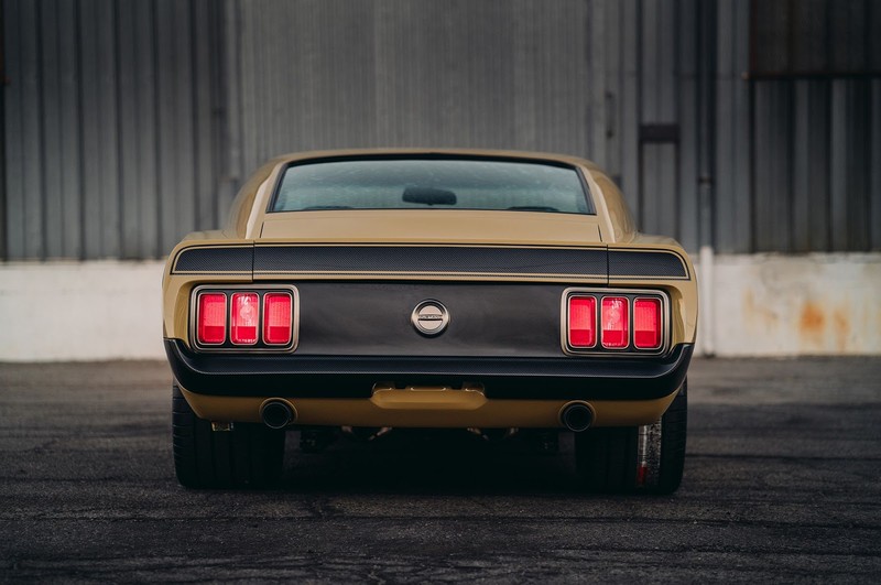 《SpeedKore》為小勞勃道尼客製專屬《Ford Mustang Boss 302》 《SpeedKore》為小勞勃道尼客製專屬《Ford Mustang Boss 302》
