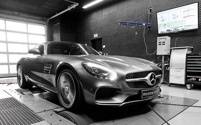 進化實力更勝《AMG GT R》 McChip-DKR操刀《Mercedes-AMG GT S》直上680ps豪力 進化實力更勝《AMG GT R》 McChip-DKR操刀《Mercedes-AMG GT S》直上680ps豪力