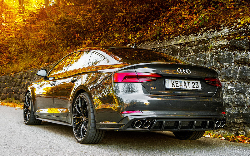 四環跑房再升級 ABT Sportsline操刀《Audi A5 / S5 Sportback》帥勁亮相 四環跑房再升級 ABT Sportsline操刀《Audi A5 / S5 Sportback》帥勁亮相