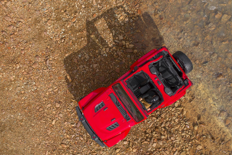 新世代《Jeep Wrangler》內裝照首度公開 完整規格洛杉磯車展發佈 新世代《Jeep Wrangler》內裝照首度公開 完整規格洛杉磯車展發佈