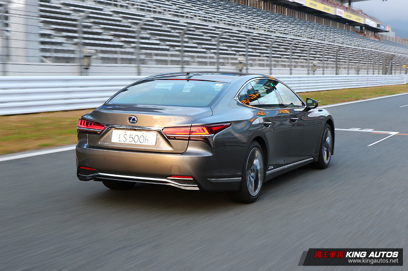 十年磨一劍 ─ 全新第五代《Lexus LS 500h》富士賽道先行體驗 十年磨一劍 ─ 全新第五代《Lexus LS 500h》富士賽道先行體驗