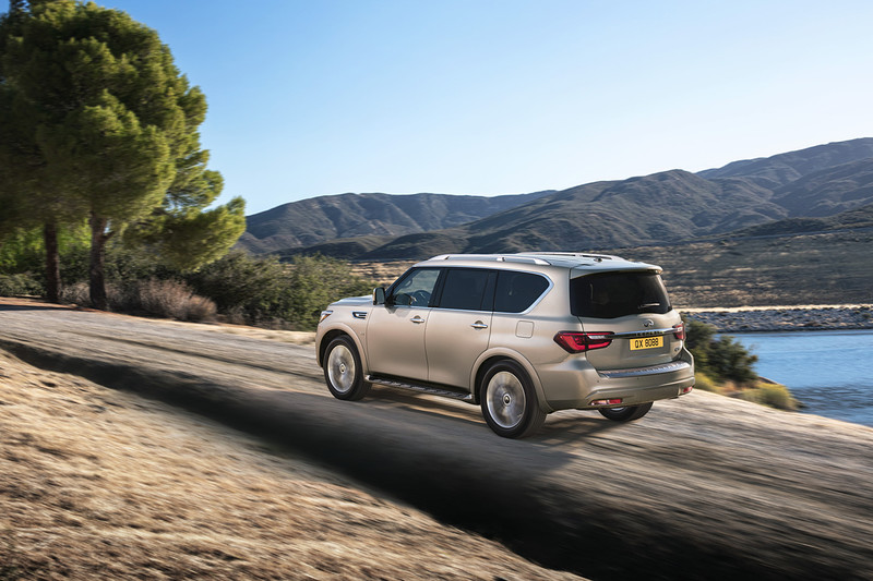新世代《Infiniti QX80》杜拜現身 展現新世代休旅王者氣勢 新世代《Infiniti QX80》杜拜現身 展現新世代休旅王者氣勢