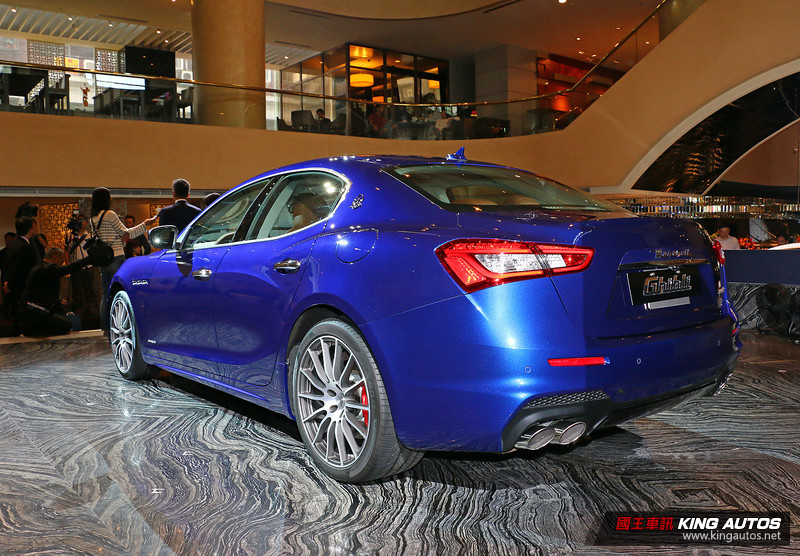 率先導入GranSport車型 2018年式《Maserati Ghibli》378萬元起降價發表 率先導入GranSport車型 2018年式《Maserati Ghibli》378萬元起降價發表