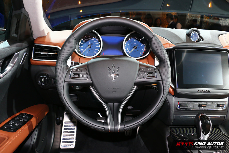 率先導入GranSport車型 2018年式《Maserati Ghibli》378萬元起降價發表 率先導入GranSport車型 2018年式《Maserati Ghibli》378萬元起降價發表