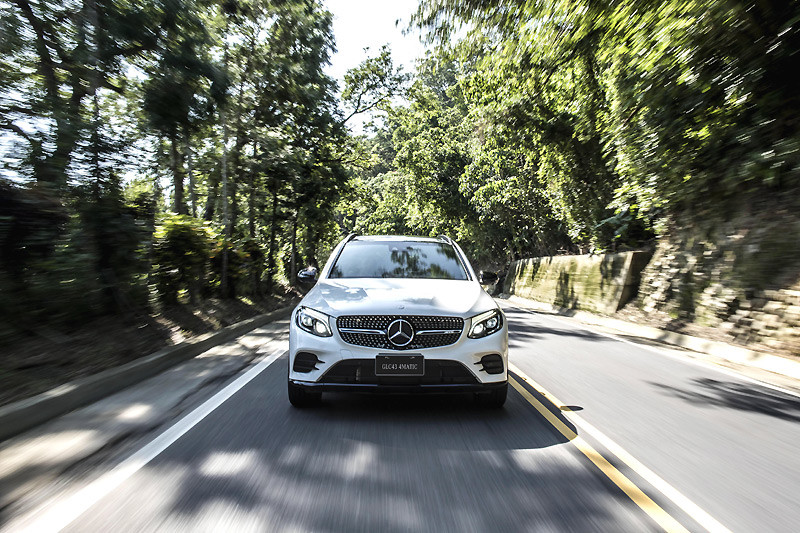 性能之餘也訴求空間機能 《Mercedes-AMG GLC 43 4Matic》360萬元起追加上市 性能之餘也訴求空間機能 《Mercedes-AMG GLC 43 4Matic》360萬元起追加上市