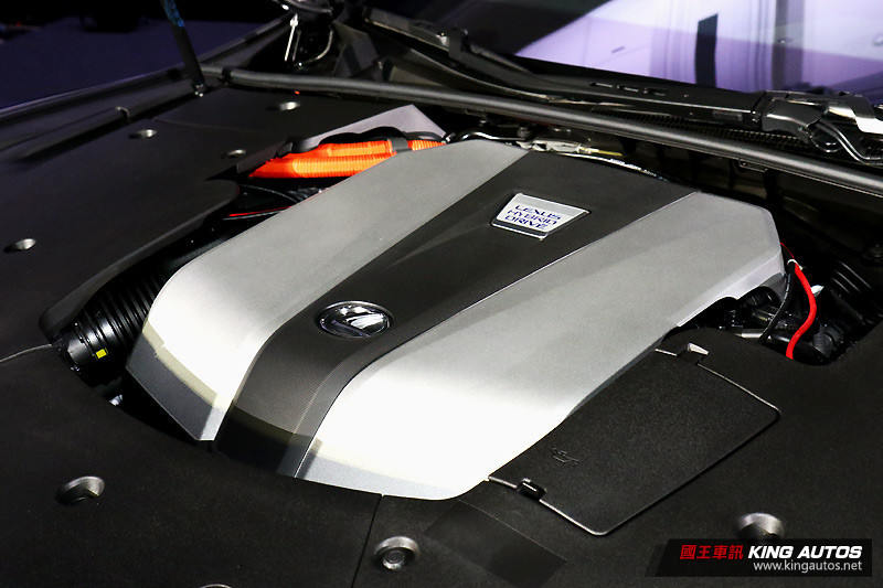 日本刀出鞘 新型《Lexus LS 500/500h》457萬起搶攻國內大型豪華房車市場 日本刀出鞘 新型《Lexus LS 500/500h》457萬起搶攻國內大型豪華房車市場