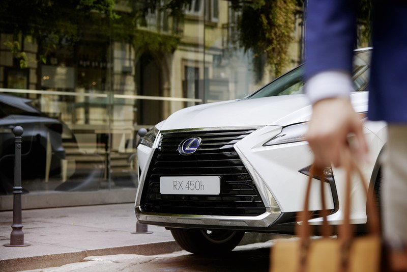 《Lexus RX》運動化Sport車型預告2018年2月歐洲登場 《Lexus RX》運動化Sport車型預告2018年2月歐洲登場