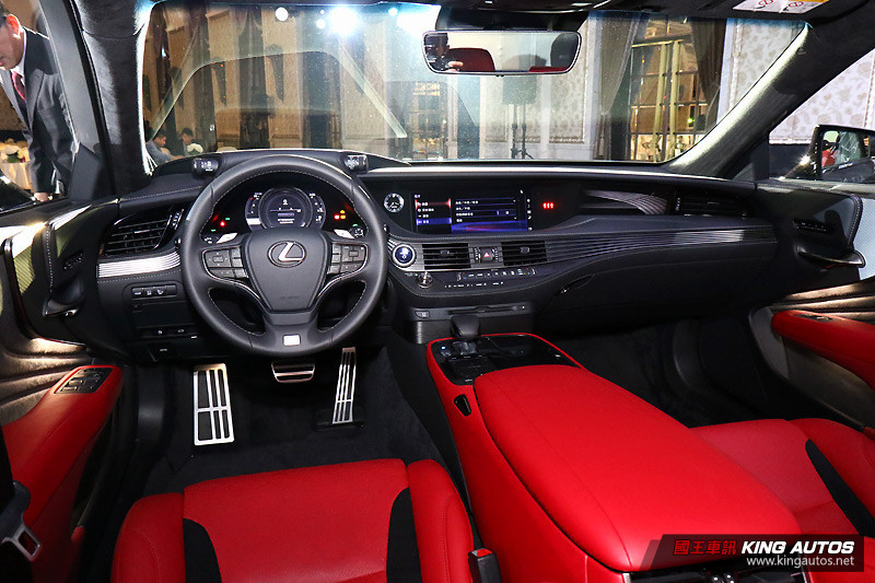 日本刀出鞘 新型《Lexus LS 500/500h》457萬起搶攻國內大型豪華房車市場 日本刀出鞘 新型《Lexus LS 500/500h》457萬起搶攻國內大型豪華房車市場