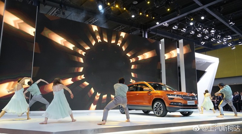 《Škoda Karoq》中國專屬加長版柯珞克廣州車展首演 《Škoda Karoq》中國專屬加長版柯珞克廣州車展首演