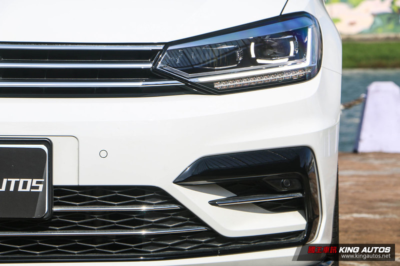 率性家庭號─《Volkswagen Touran 330 TDI R-Line》試駕報導 率性家庭號─《Volkswagen Touran 330 TDI R-Line》試駕報導