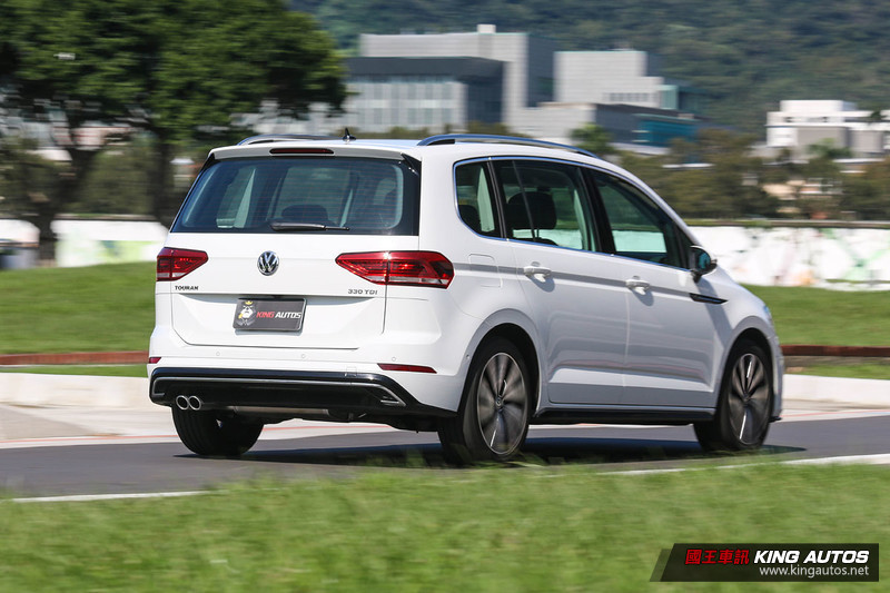 率性家庭號─《Volkswagen Touran 330 TDI R-Line》試駕報導 率性家庭號─《Volkswagen Touran 330 TDI R-Line》試駕報導