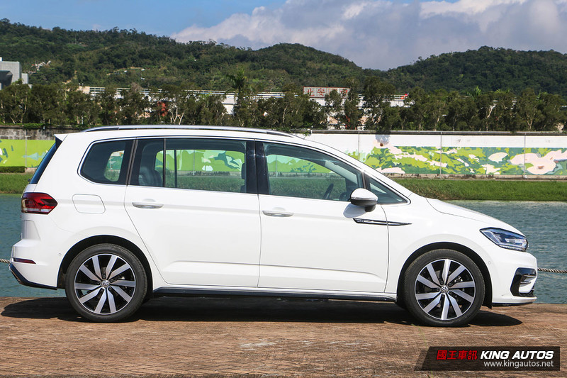 率性家庭號─《Volkswagen Touran 330 TDI R-Line》試駕報導 率性家庭號─《Volkswagen Touran 330 TDI R-Line》試駕報導