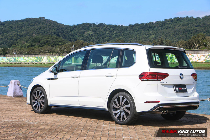率性家庭號─《Volkswagen Touran 330 TDI R-Line》試駕報導 率性家庭號─《Volkswagen Touran 330 TDI R-Line》試駕報導