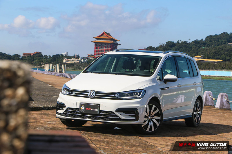 率性家庭號─《Volkswagen Touran 330 TDI R-Line》試駕報導 率性家庭號─《Volkswagen Touran 330 TDI R-Line》試駕報導