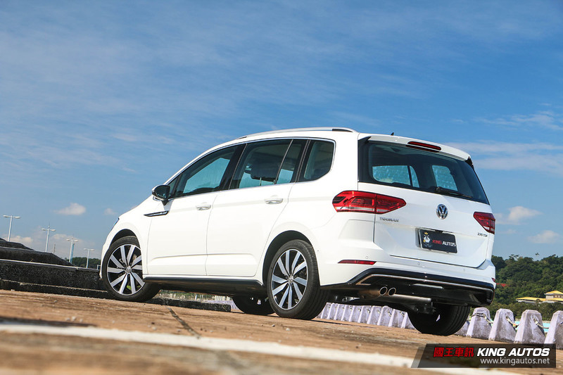 率性家庭號─《Volkswagen Touran 330 TDI R-Line》試駕報導 率性家庭號─《Volkswagen Touran 330 TDI R-Line》試駕報導