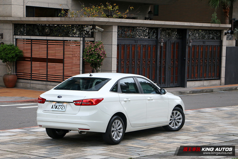 凡事不能只看表面─《Ford Escort》試駕,動態篇 凡事不能只看表面─《Ford Escort》試駕,動態篇