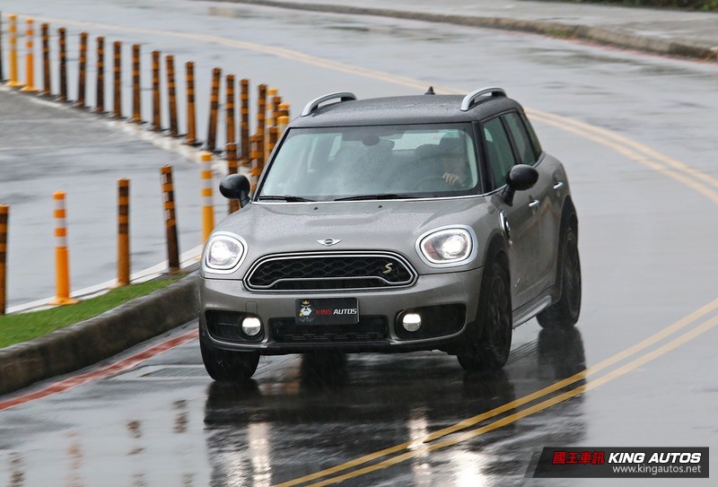插電也能超有趣─《Mini Cooper SE Countryman ALL4》試駕 插電也能超有趣─《Mini Cooper SE Countryman ALL4》試駕