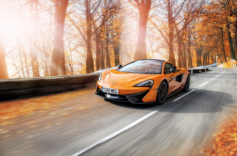 凜冬將至 《McLaren》與《Pirelli》合作推出冬季專屬胎圈組 凜冬將至 《McLaren》與《Pirelli》合作推出冬季專屬胎圈組